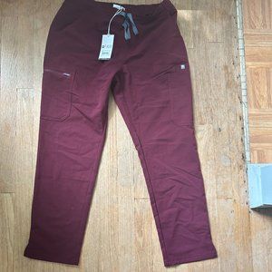NWT maroon FIGS bottoms - size M - crop style